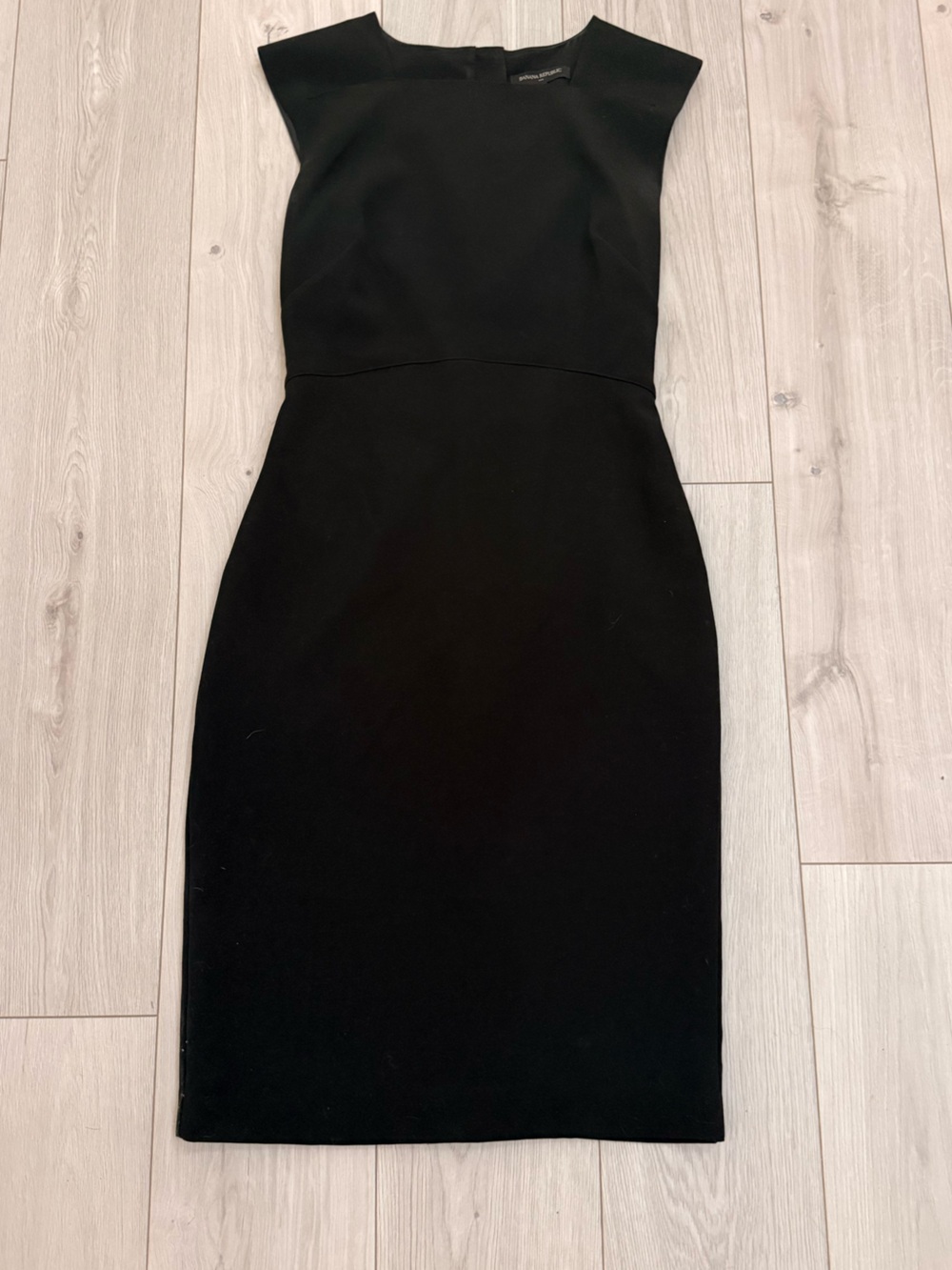 Classic Black Sheath Dress - Banana Republic size 2
